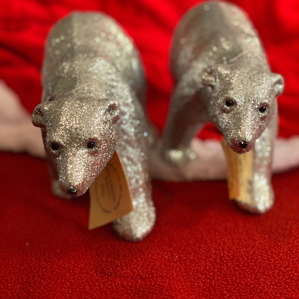 Pair of silver polar bears NEW